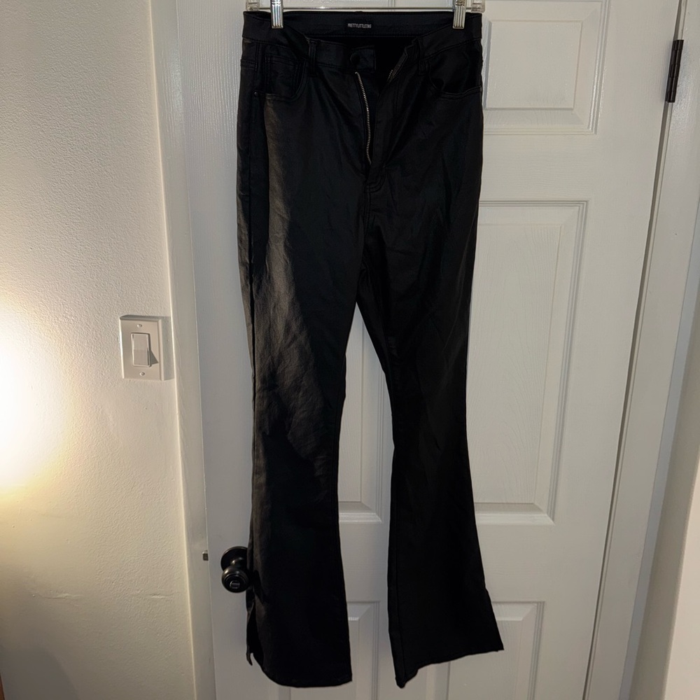 PrettyLittleThing Black High-Waisted Pants